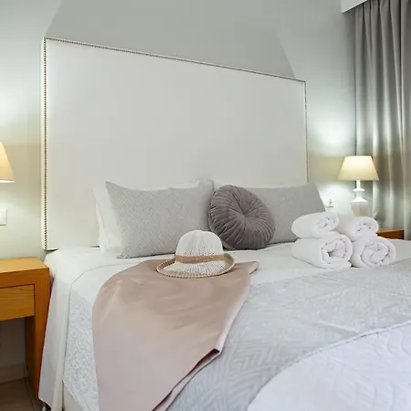 Mare Monte Aparthotel 3*